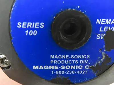 MAGNE-SONICS Series 100 Ultrasonic Gap Liquid Level Switch NEMA 4X