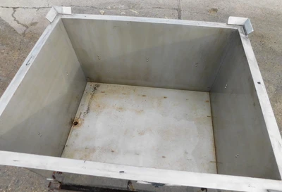 USED PORTABLE SS TOTE 225 GALLON