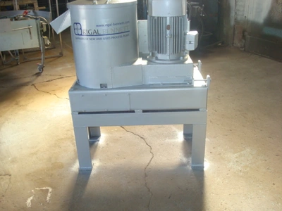 Simon Heesen Orbital Pellet Press