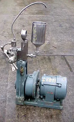 USED MANTON GAULIN LAB PILOT HOMOGENIZER HOMOGENIZER