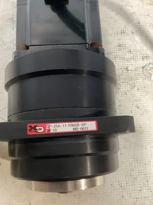 Yaskawa AC Servo Motor; SGMPH-04AAAGB01
