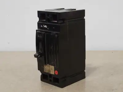 20 Amp, 2 Pole, 240 volts Circuit Breaker