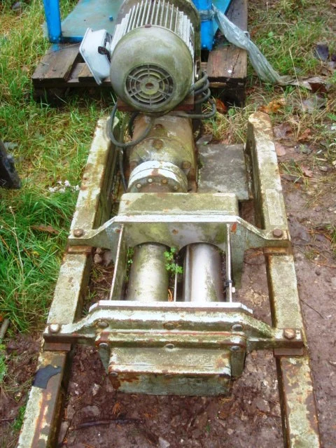 Alexanderwerk 2 Roll Paste Compactor