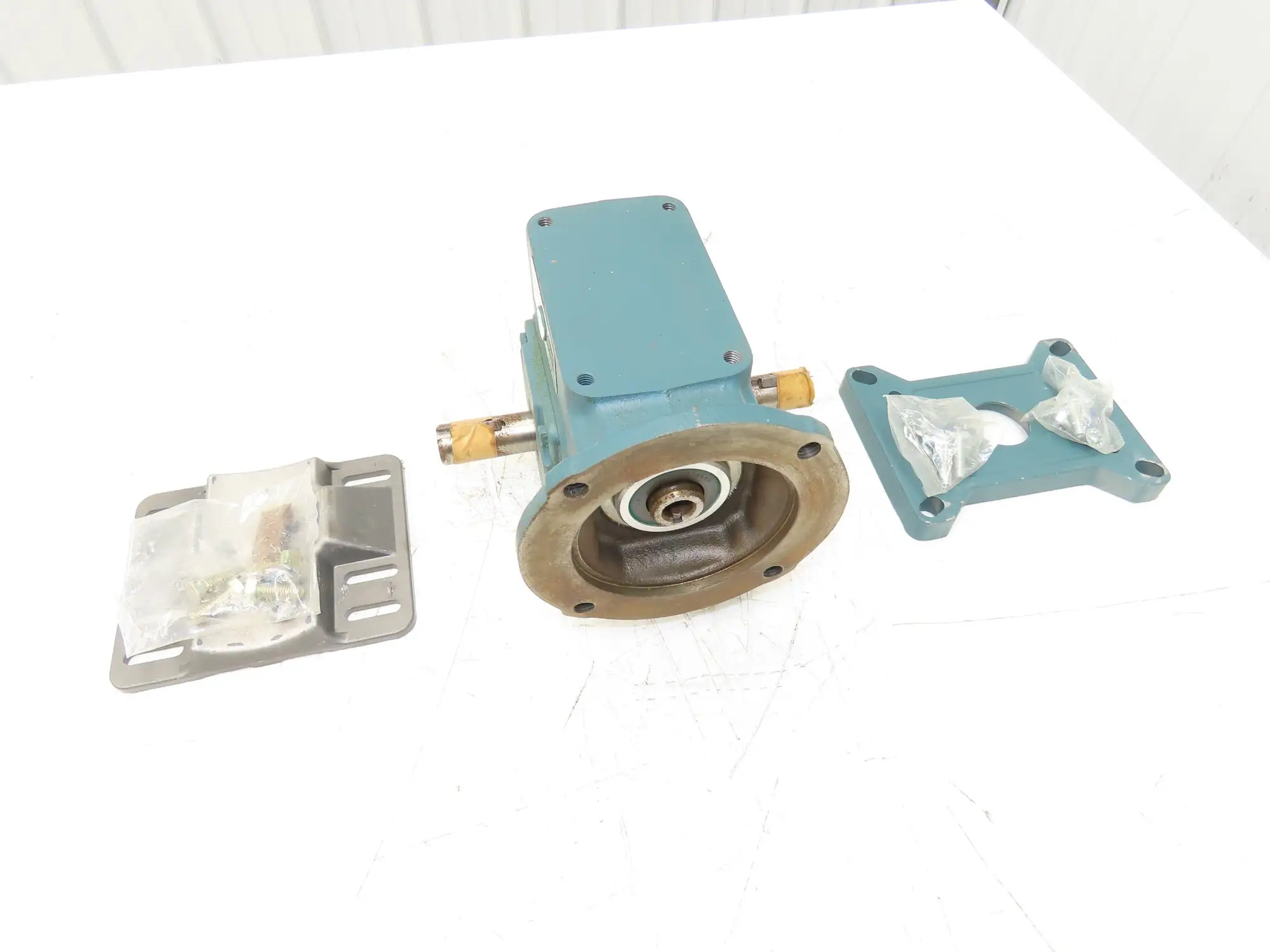 Dodge Tigear MR94766LKVLC Speed Reducer 40:1 Gearbox Right & Left Output
