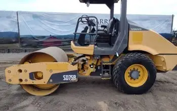USED 2021 Volvo SD75