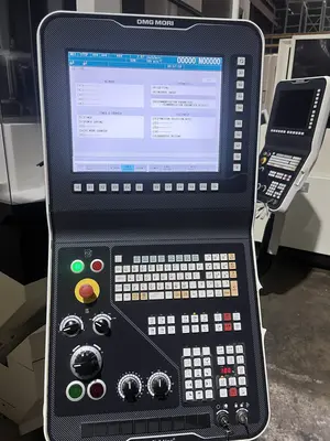 USED 2016 DMG MORI CMX1100V