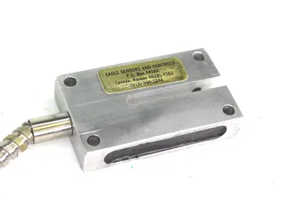 USED EAGLE SENSORS AND CONTROLS 06127815/B2-7C1