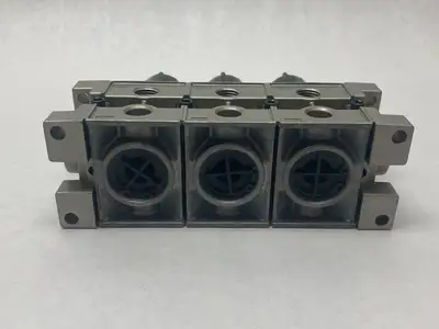 USED SMC MODULAR 3-REGULATOR MANIFOLD 1/4" NPT