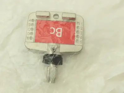 Allen Bradley 440T-MSALE10BC Guardmaster Trapped Key Interlock Switch With Key