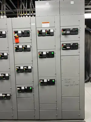 Advantage 2100 MCC, 600V, 3-Ph, 1200A, 9 Sections
