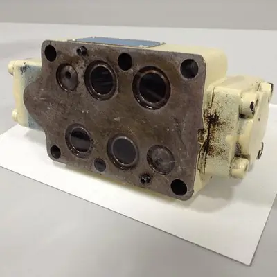 USED VICKERS DG4V-3-6C-M-U-HL7-60-B13