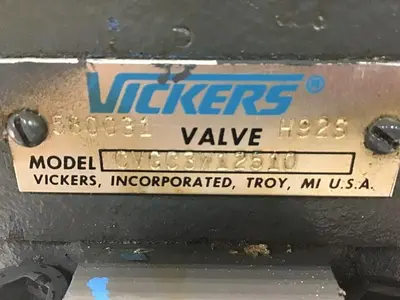 USED VICKERS DG4V-3-2AL-M-U-HL7-60