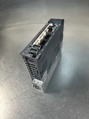Mitsubishi MR-J3-10BS AC Servo Drive (BIN-1.2.4)
