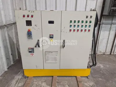 Unknown Manufacturer Used 150HP Granulator with Conveyor