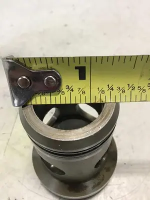 USED VICKERS 25-D10-30