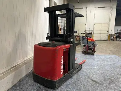 Used RAYMOND 520OPC30TT Order Pickers Illinois US | Somerset Equipment Sales #1546248