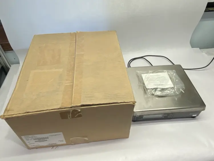 New | in-Stock Avery Weigh-Tronix Quartzell Digital Bench Scale 7620 Food Scales Michigan US | Maverick Industrial Sales #1391625