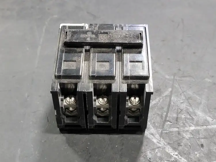 Used CUTLER-HAMMER BAB3060H Switchgears British Columbia CA | Lenmark #241898