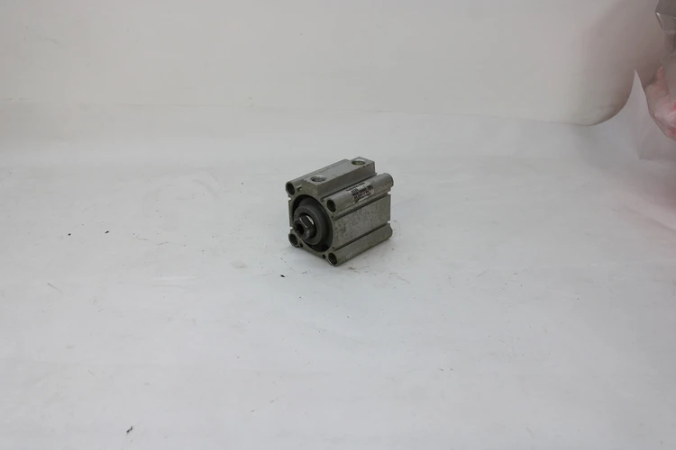Used SMC CDQ2B50-30DZ-XC35 Parts (Hydraulics and Pneumatics) Kentucky US | Industrial Parts R Us Inc. #358194