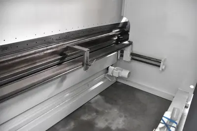 USED LVD PPBL-H 300 TON X 4100 MM CNC