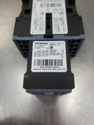 Siemens 3RH22622BB40 Power Contactor w/A8E56200519403 Module. 4D46