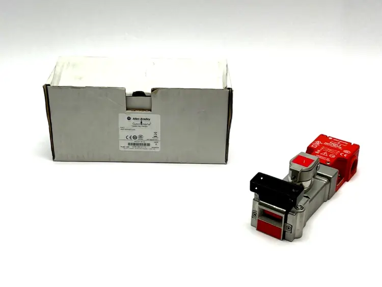Used ALLEN BRADLEY SER. A GUARDMASTER TROJAN 5 TRAPPED KEY MECHANICAL INTERLOCK Misc Industrial Equipment | Maverick Industrial Sales #1102729