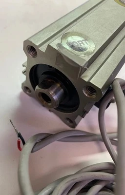 NEW SMC CDQ2B40-50D-A73CL