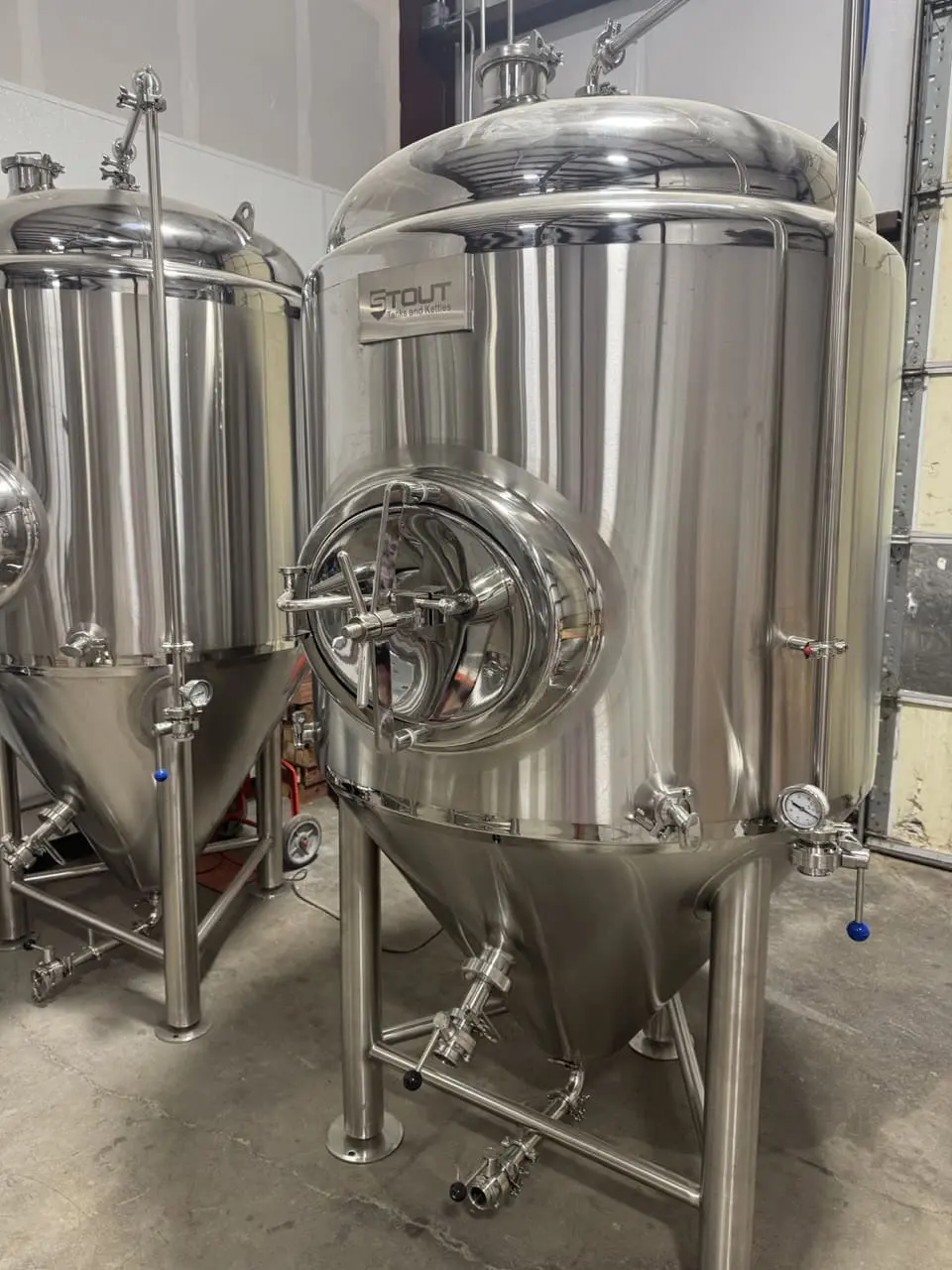 USED 2024 STOUT 7BBL BREWING SYSTEM