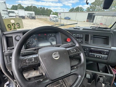 USED 2020 VOLVO D13