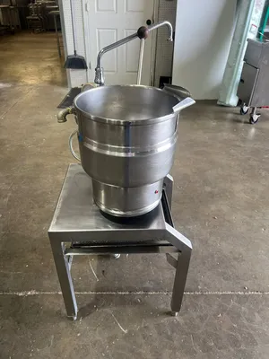 Used Groen Used Groen TDB/6-10 Electric Steam Jacketed 10 Quart Kettle w/ Stand 208V - 2 Cooking Kettles Illinois US | Falcon Restaurant Supply #1375665