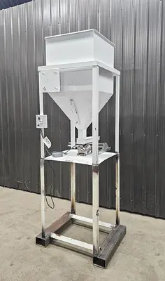 🔴 Heading to Auction May 27 - Used Vibratory Feeder, With Magnet