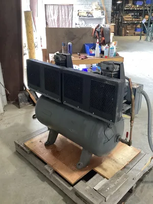 Pureflow Johnson Controls Dual Air Compressor 200 PSI 25 Gal.