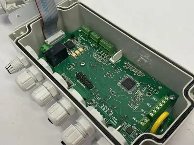 USED PULSAFEEDER MICROVISION FLOW CONTROLLER UNIT 120V 5A SFT. VER. 1.39