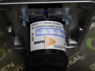 SafeSide P-S10S21-M3RX Voltage Test Station Voltage Indicator & Test Point New