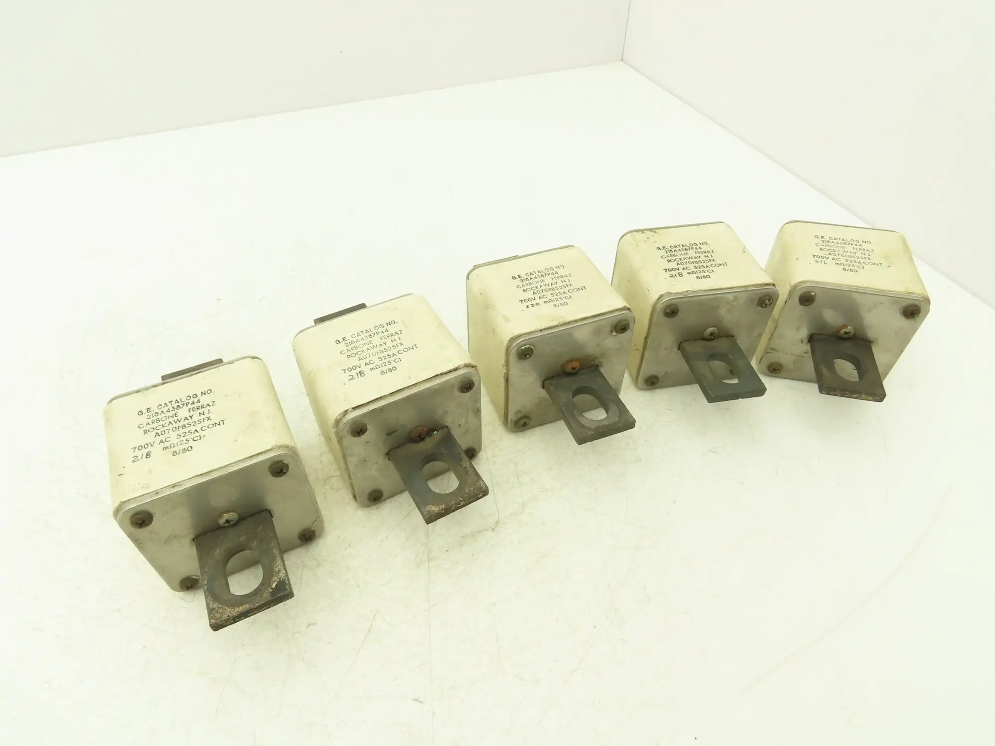 General Electric 218A4387P44 Current Limiting Fuse 525A 700V Lot of 5