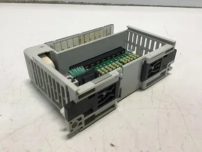 USED ALLEN BRADLEY 1769-IQ16 SER A