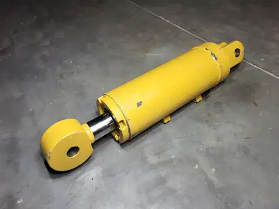 USED CATERPILLAR 9T-9901