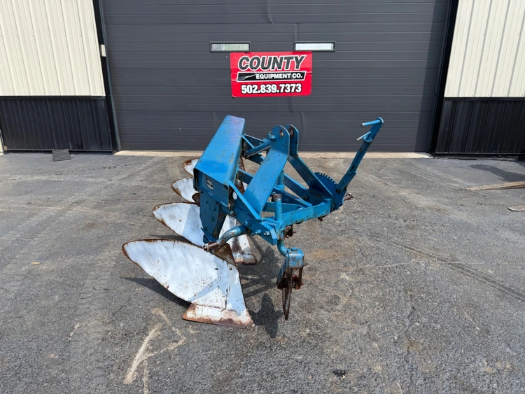 Used FORD 4 Bottom Plow Plows Kentucky US | County Equipment Company LLC #1441530