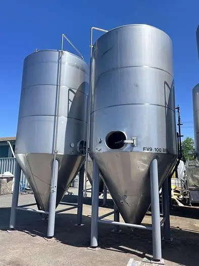 Used SANTA ROSA STAINLESS 100 BBL FERM. Stainless Steel Tanks | Ager Tank & Equipment Co. #1059971