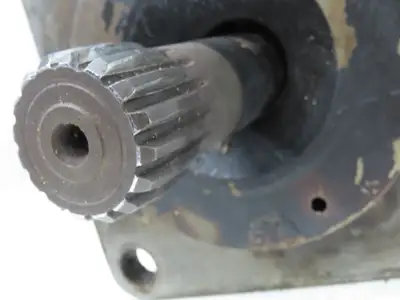 Char-Lynn 121 2021-001 Disc Valve Hydraulic Motor Bearingless Spline Shaft SAE-D