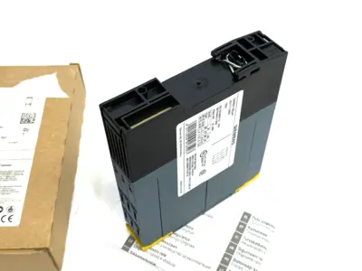 USED SIEMENS SIRIUS SAFETY RELAY BASIC, RELAY ENABLING CIRCUITS 3 NO