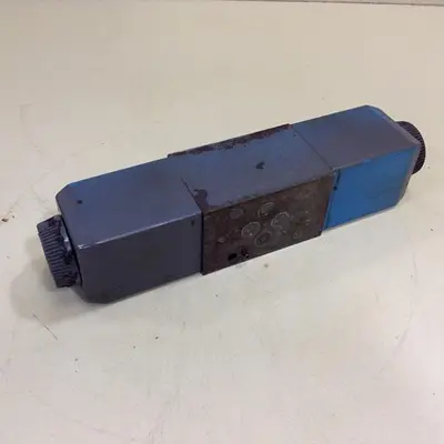 USED VICKERS DG4V-3-6C-M-U-HL7-60