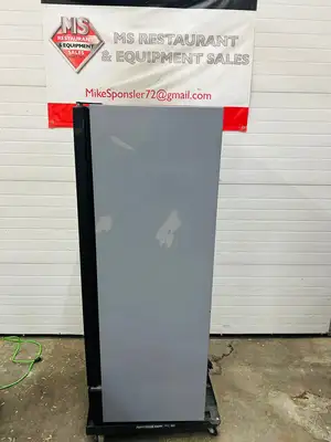 True GDM-12-LD Glass Door Merchandiser Refrigerator Refurbished