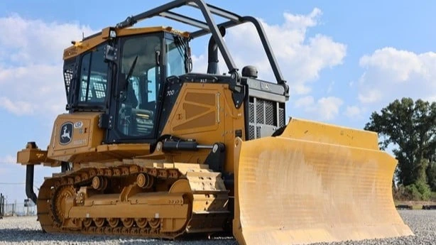 USED 2025 Deere 700 P-TIER XLT