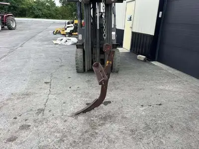 ONE SHANK SUBSOILER Subsoiler | County Equipment Company LLC (2)