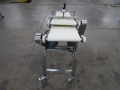 Dorner Incline Conveyor with Flattener