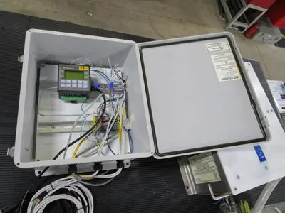 Baxter microcomputer-controlled water meter