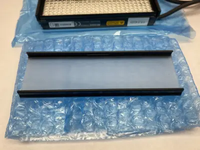 USED KEYENCE WHITE BAR LIGHT 120MM W/ DIFFUSION PLATE