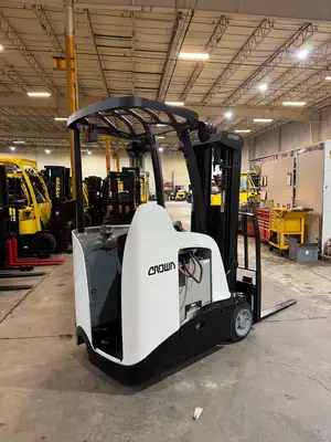 Used 2014 Crown RC-5530-30 Order Pickers New York US | United Lift #1446688