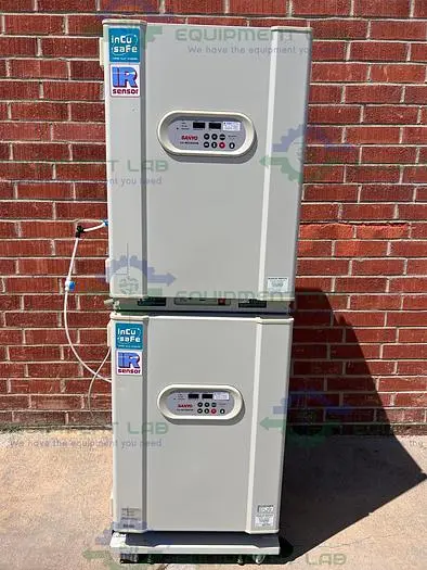 Used SANYO MCO-18 AIC CO2 DUAL STACKED INCUBATOR 170L, 110- 120V Incubators California US | Equipment Lab #485575